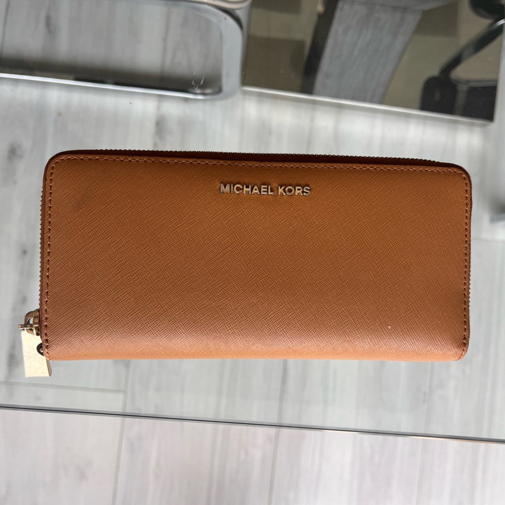 Michael Kors Leather Continental Large Wallet